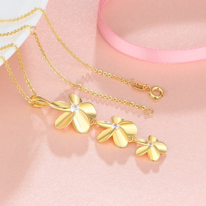 Fashion Triple Flower Necklace With Zirconia