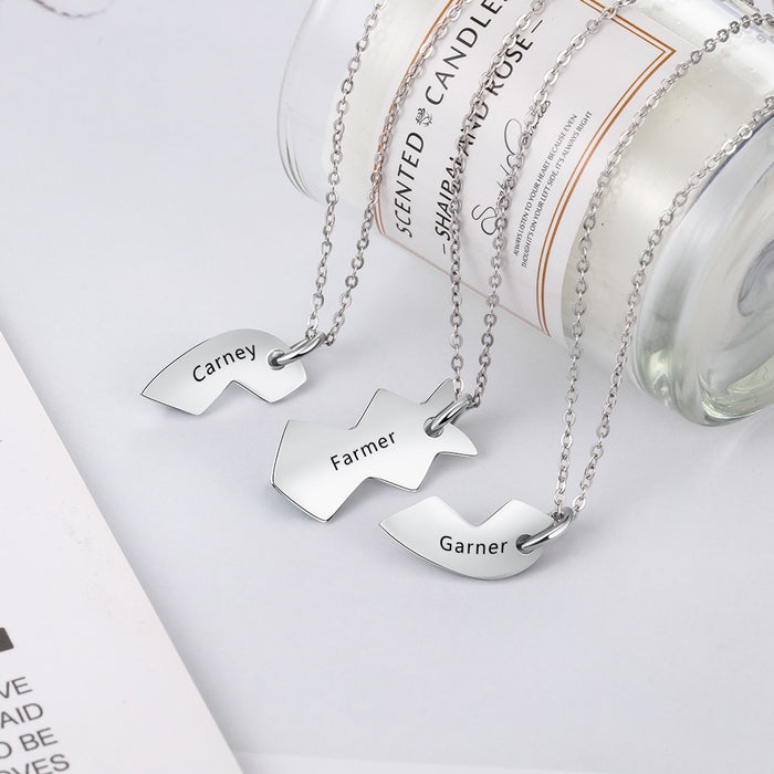 Merging Cordate Shape Personalized Necklace