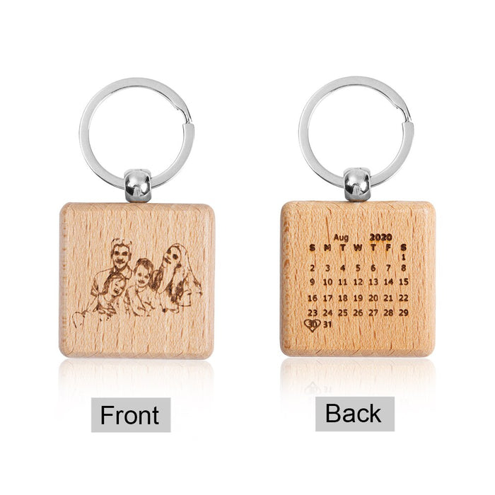 Engraving Calendar Highlighted With Heart-Shape Wooden Keyring Keychain